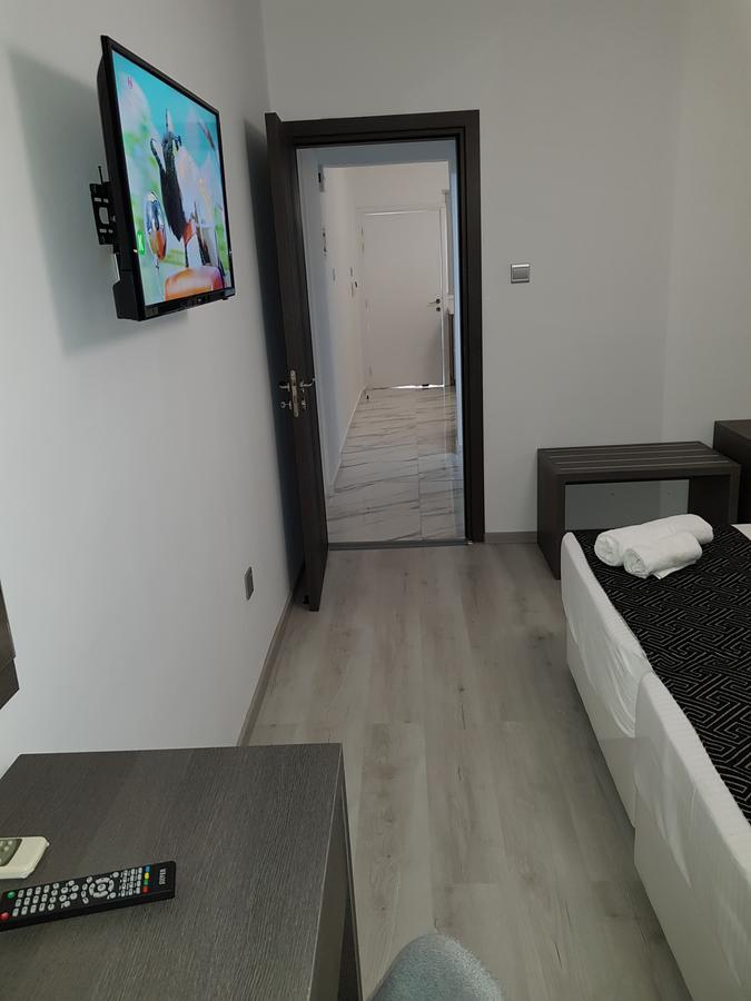 Les Palmiers Petrou Apartments لارنكا المظهر الخارجي الصورة