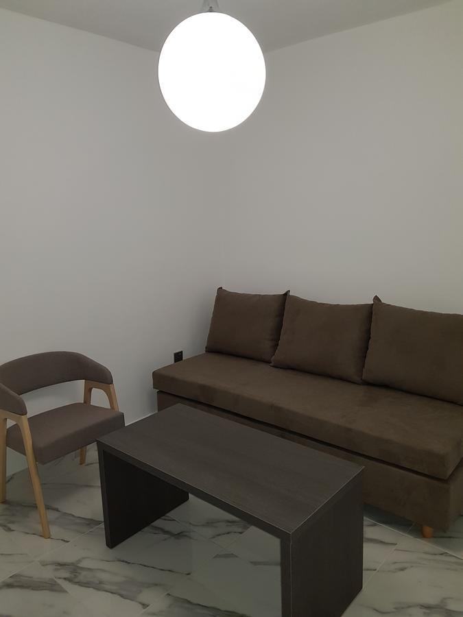 Les Palmiers Petrou Apartments لارنكا المظهر الخارجي الصورة